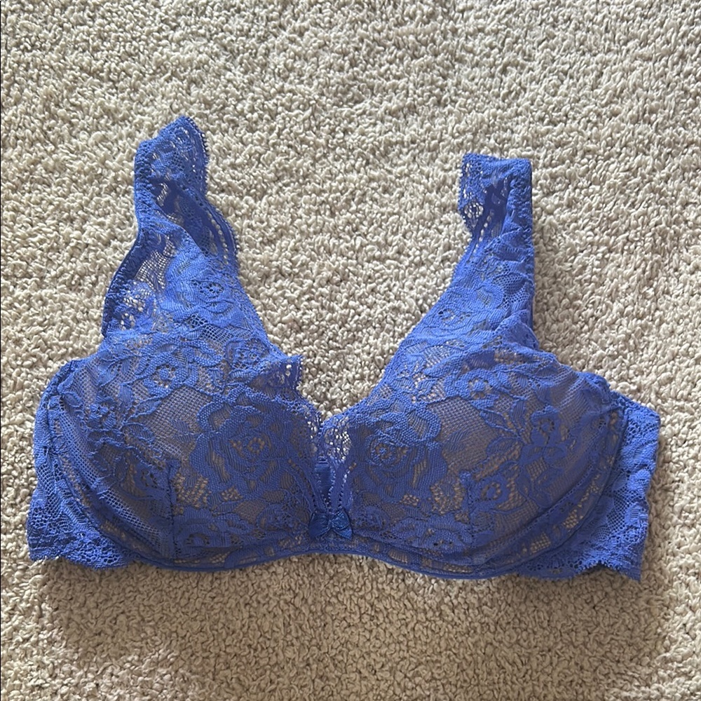 Intimissimi Blue Lace Underwire Bra Collection